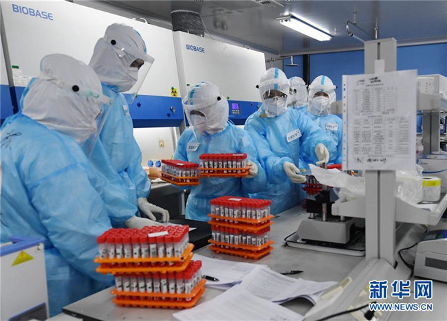 （新華全媒頭條·圖文互動(dòng)）（8）首都再戰(zhàn)“疫”，難忘40天——寫(xiě)在北京應(yīng)急響應(yīng)級(jí)別降級(jí)之際 