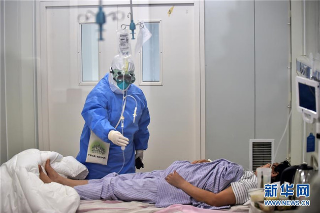 （新華全媒頭條·圖文互動(dòng)）（11）首都再戰(zhàn)“疫”，難忘40天——寫(xiě)在北京應(yīng)急響應(yīng)級(jí)別降級(jí)之際 