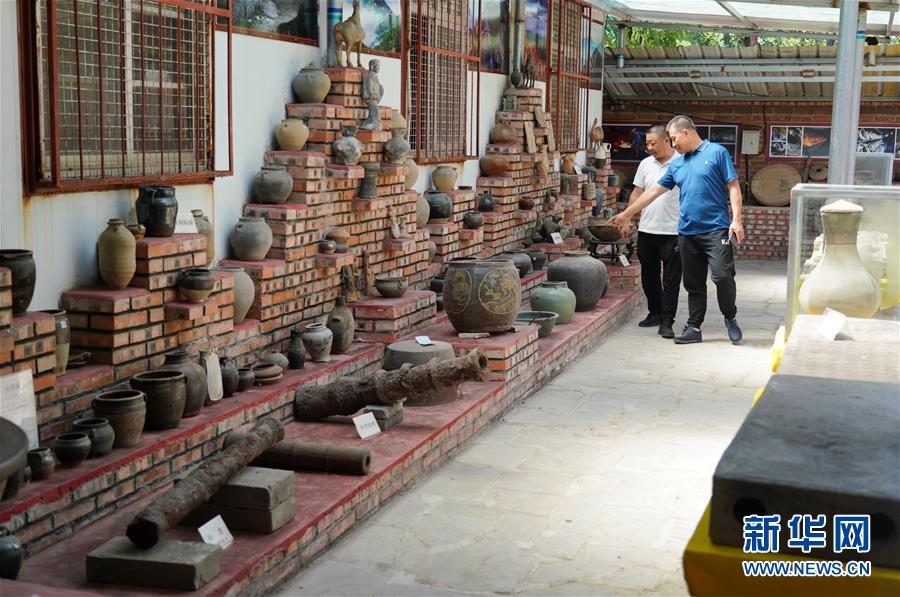 （新華全媒頭條·走向我們的小康生活·圖文互動(dòng)）（9）長(zhǎng)城腳下，小康村串成“珍珠鏈”