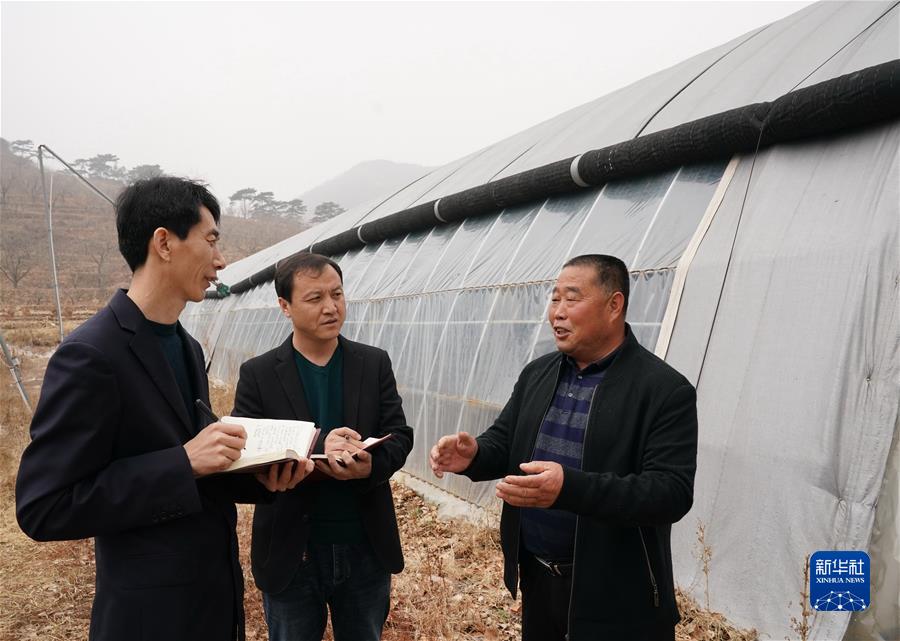 （新華全媒頭條·圖文互動(dòng)）（2）堅(jiān)定執(zhí)著打好黨風(fēng)廉政建設(shè)和反腐敗斗爭攻堅(jiān)戰(zhàn)持久戰(zhàn)——從十九屆中央紀(jì)委六次全會(huì)看全面從嚴(yán)治黨向縱深推進(jìn)